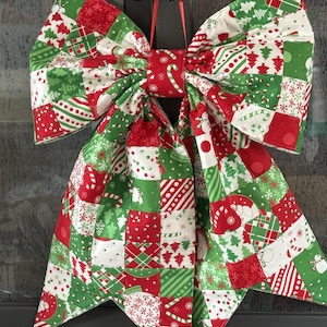 Patchwork quilted bow 18" x 25"
