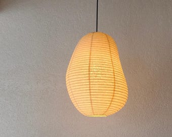 Pantalla de lámpara japonesa Wabi Sabi japonesa, larga, irregular, de color naranja tierra, iluminación escultural, inspirada en Noguchi, lámpara de techo única