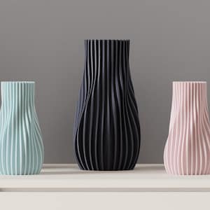 Audrey Ribbed Flowing Vase