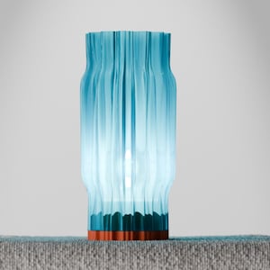 Lámpara de mesa moderna impresa en 3D: iluminación ambiental escultural con kit de iluminación