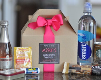 Despedida de soltera fiesta supervivencia caja {regalos de Dama de honor, kit de la resaca, fin de semana de despedida de soltera} conjunto de 12