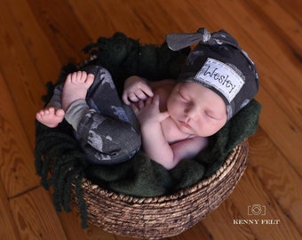 BLACK & GREY BEAR: personalized baby hat-baby name hat-newborn name hat-personalized newborn hat-hospital hat-coming home outfit-newborn hat