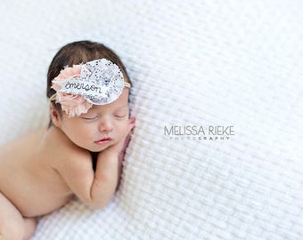 NAME HEADBAND: baby girl, newborn photo prop, baby headband, birth announcement, newborn headband, personalized gift, knots, girl prop