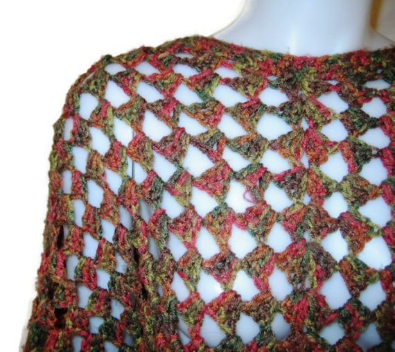 Vintage 1970s Brown Hand Crochet Poncho, 70s Acry… - image 2
