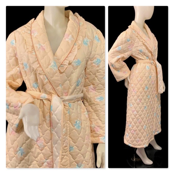 70s Peach Quilted Robe, Vintage 1970s Robe, Floral