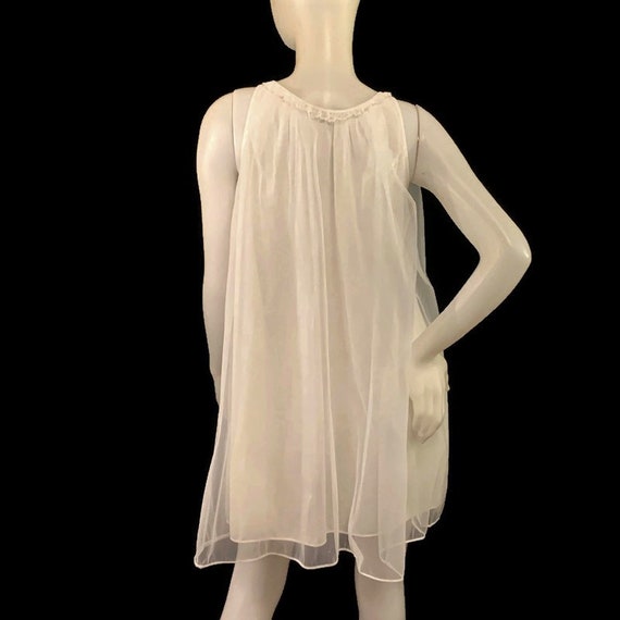 60s White Chiffon Peignoir Set with Lace Applique… - image 8