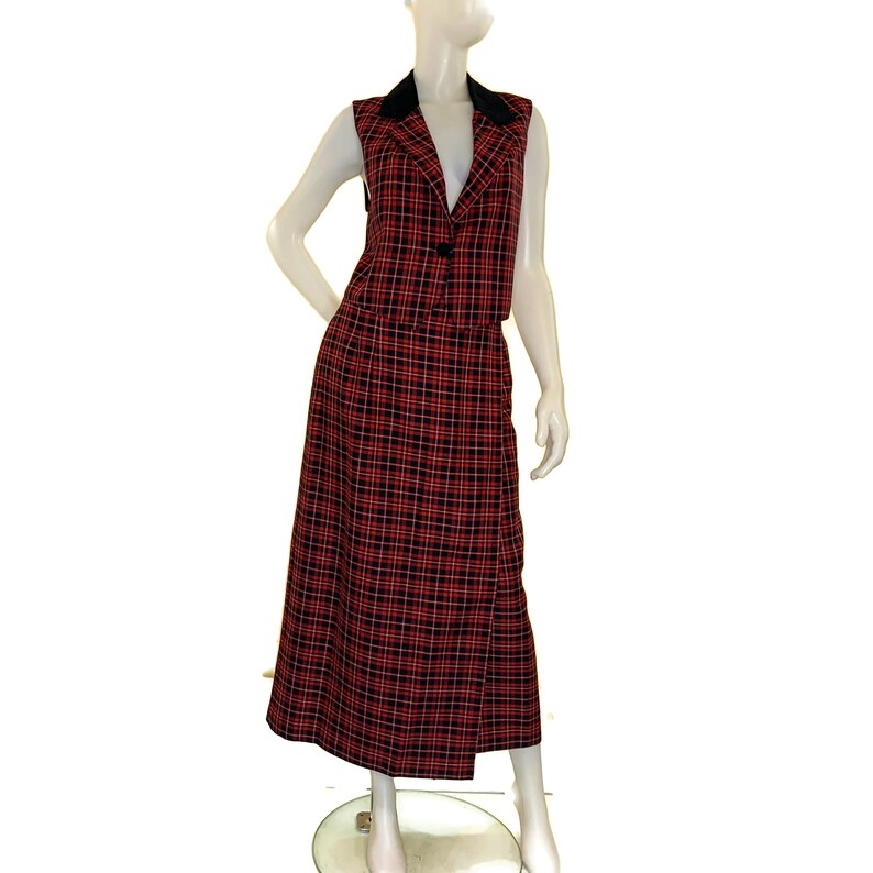 Vintage 90s Red & Black Plaid Wrap Skirt and Velvet Trimmed Vest, 1970s Skirt and Vest image 8