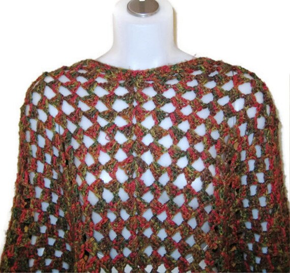 Vintage 1970s Brown Hand Crochet Poncho, 70s Acry… - image 3