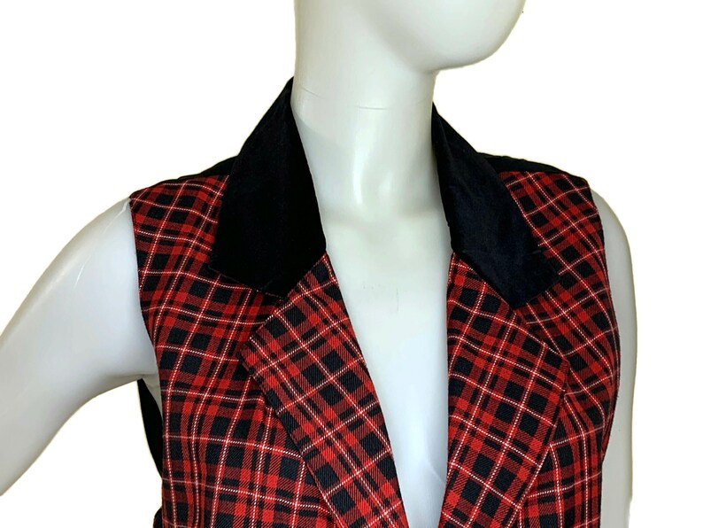 Vintage 90s Red & Black Plaid Wrap Skirt and Velvet Trimmed Vest, 1970s Skirt and Vest image 7