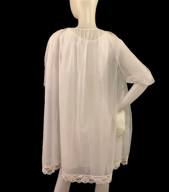 60s White Chiffon Peignoir Set with Lace Applique… - image 4