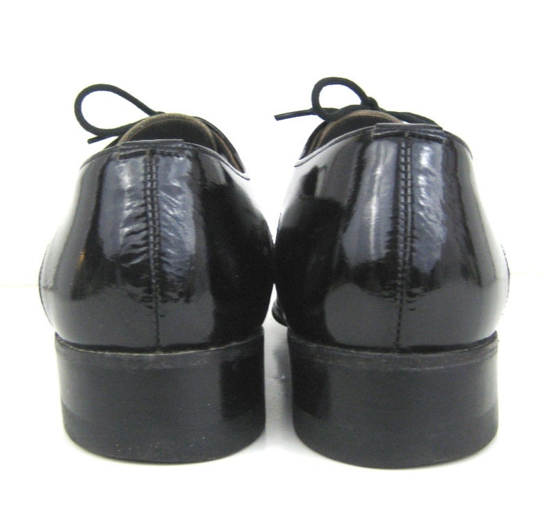 mens shoes worn in the 60s