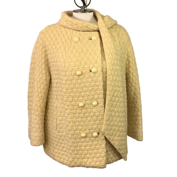 60s Winter White Wool Hip Length Coat 1960s Cream Short Coat with Three Quarter Sleeve and Attached Scarf Large Extra Large