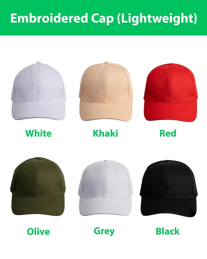 Puede incluir: Una colecci&oacute;n de seis gorras bordadas ligeras dispuestas en dos filas. Los colores presentados son blanco, caqui, rojo, oliva, gris y negro. Cada gorra tiene una corona estructurada, una visera curva y ojales en los paneles superiores.