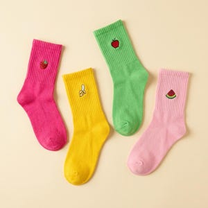 Calzini sportivi in cotone biologico con ricami di frutta • Set di calzini vegani • Calzini regalo di compleanno • Regalo per amanti del cibo • Regalo per amanti del cibo e della frutta