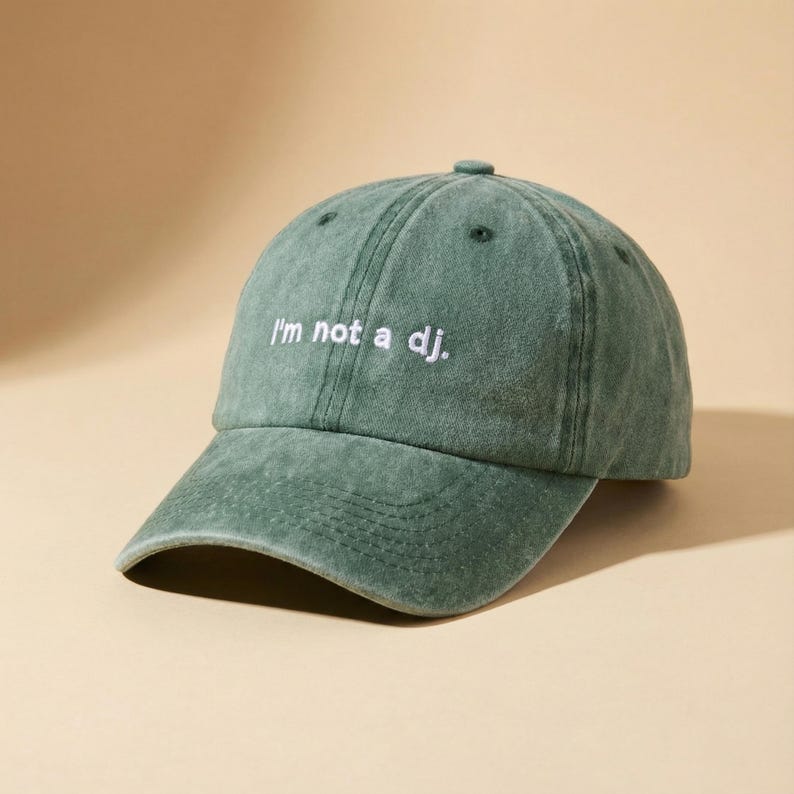 I am not a dj Embroidered Vintage Hat | Unisex baseball cap with embroidery | Geschenk für Freundin | Personalisiertes Geschenk image 7