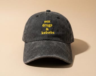 Cappello vintage ricamato con scritta "Sex Drugs Kebab" / Cappellino retrò con ricamo / Regalo divertente per addio al celibato
