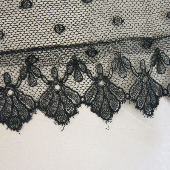 Antique mantille dentelle noire noire dentelle filet Chantilly dentelle bordure 16 par 29 pouces Steampunk réutilisation dentelle 748 a f48134 Antique mantille dentelle noire noire dentelle filet Chantilly dentelle bordure 16 par 29 pouces Steampunk réutilisation dentelle 748 a f48134