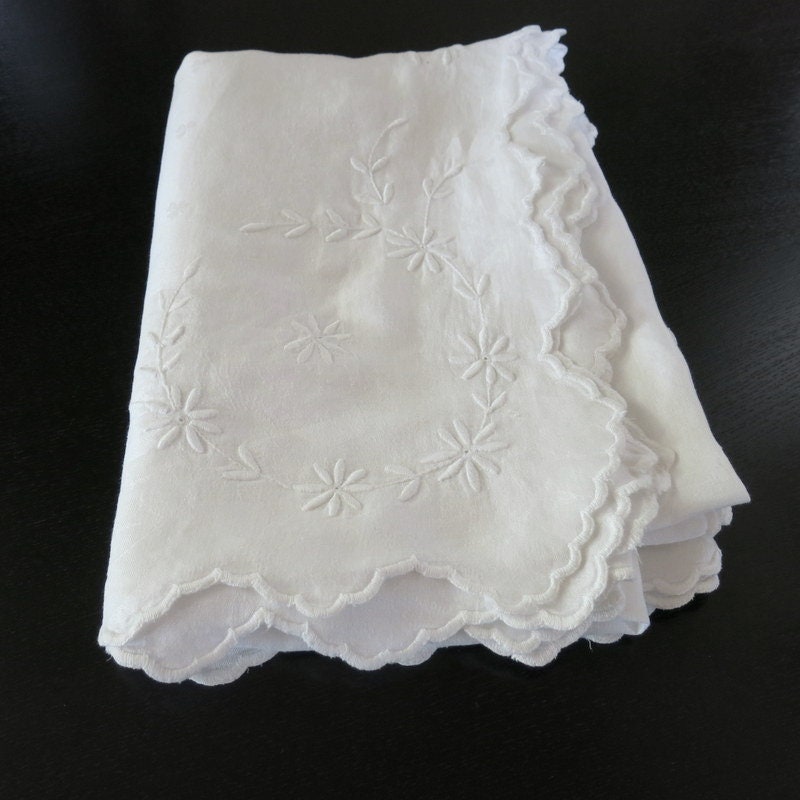 Victorian Irish Linen Tablecloth White Damask Shamrock Pattern Etsy