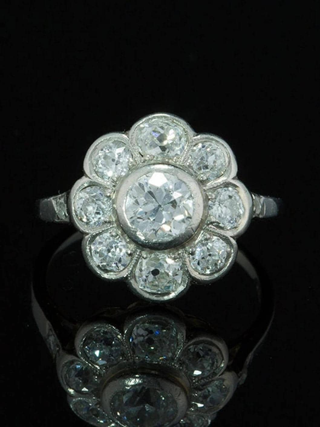 Bague Marguerite De Diamants Taille Ancienne