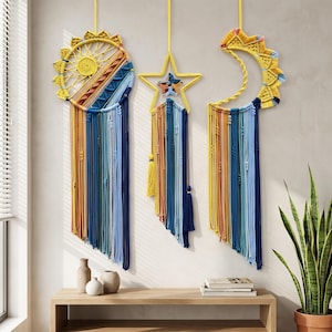 Handgeweven boho wandtapijt, kleurrijk katoenen wandkleed, hemelse decoratie voor de kinderkamer, sterren, zon en maan textielkunst