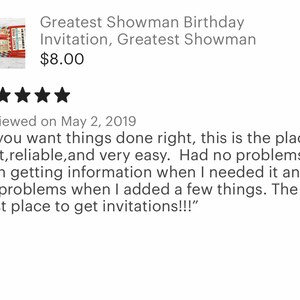 Peut inclure: Une invitation d'anniversaire Greatest Showman avec un design de billet vintage. L'invitation pr&eacute;sente des couleurs rouge, blanc et bleu et le texte "Greatest Showman Birthday Invitation". L'image comprend &eacute;galement un avis client.