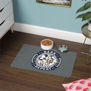 Bark Eat Repeat ペットフードマット | 犬用給餌マット 12x18