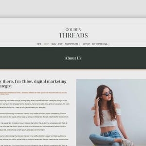 Puede incluir: Maqueta de sitio web con el texto "GOLDEN THREADS" en la parte superior. La p&aacute;gina presenta una secci&oacute;n titulada "About Us" e incluye el texto "Hey there, I'm Chloe, digital marketing strategist."