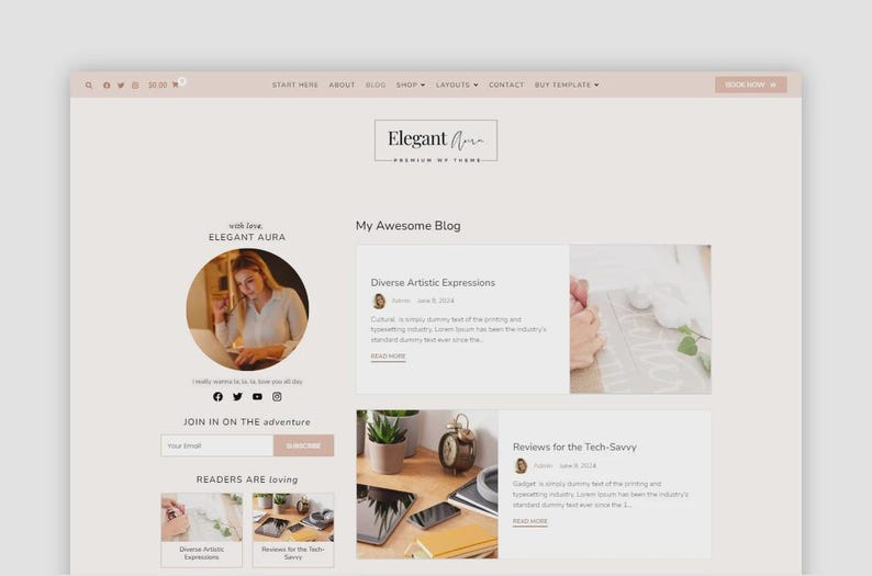 Op de afbeelding: Een website-mockup met een neutraal kleurenpalet, met een blogindeling. De header bevat de tekst "Elegant Aura". De hoofdinhoud toont blogposts met titels als "Diverse Artistic Expressions" en "Reviews for the Tech-Savvy."