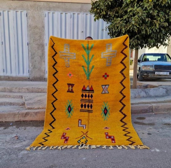 Azilal Moroccan Rug - Handmade wool rug with Berber tribal patterns, authentic boho region rug.