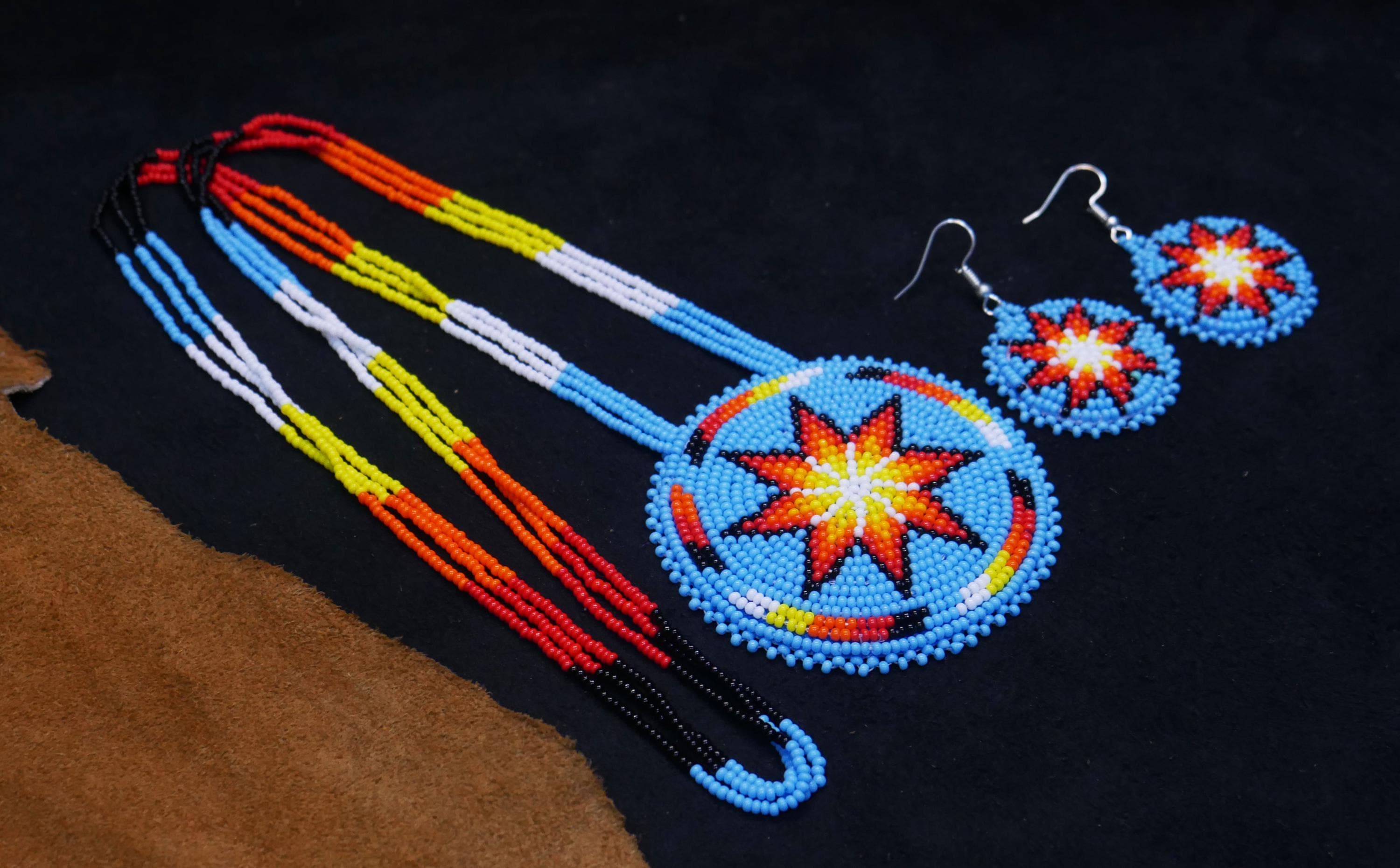ネイティブアメリカンのビーズ - Etsy 日本