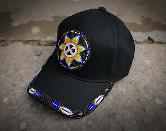 Handgefertigte Schwarze Perlen Baseball Cap: Native American Style, Boho Chic