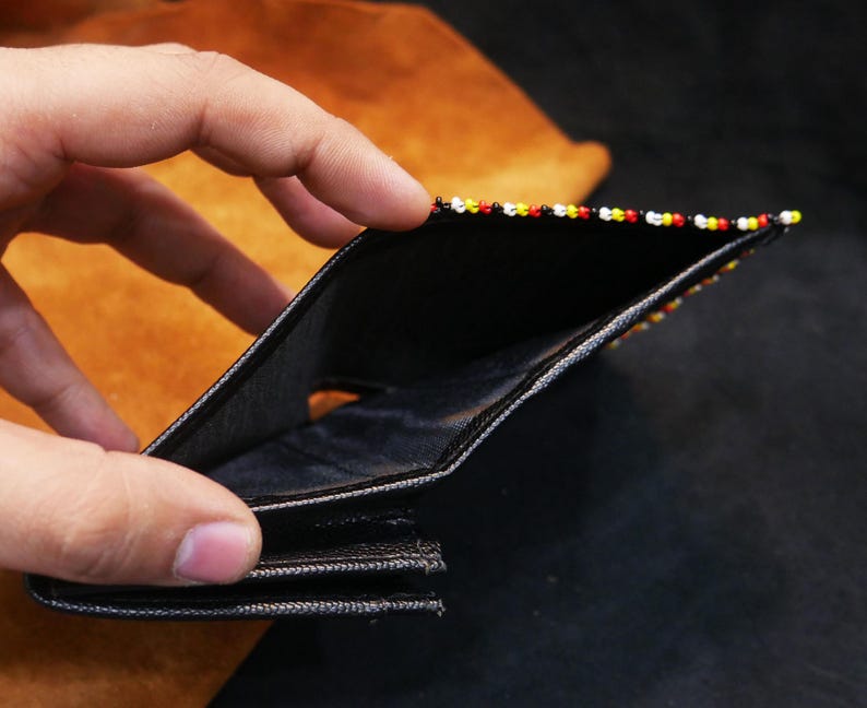 Native Handwallet Handmade Beaded Bifold Wallet | Native American Style Bear Claw Design ...