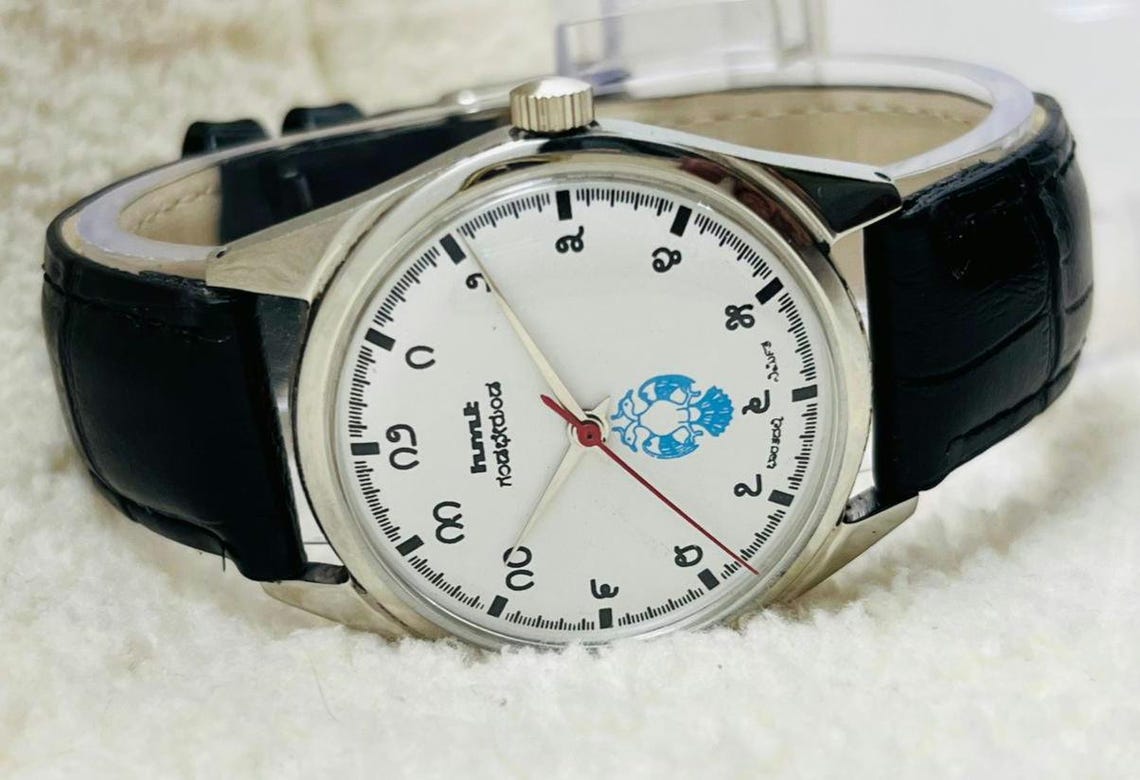 Vintage HMT Kannada Gandaberunda Mechanical Watch: White Dial, Manual Wind, photo 3 sur 5
