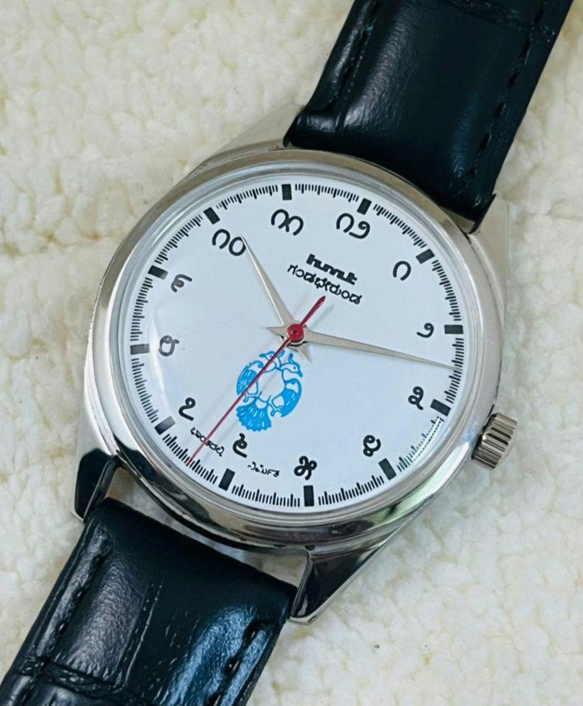 Vintage HMT Kannada Gandaberunda Mechanical Watch: White Dial, Manual Wind, photo 4 sur 5
