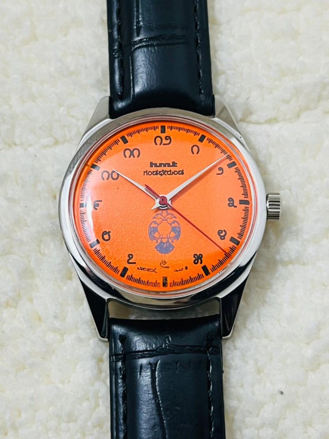 Vintage HMT Kannada Gandaberunda Mechanical Watch: Saffron Dial, 17 Jewels, Made in India, photo 3 sur 5