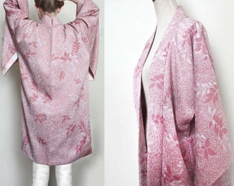 Vintage Silk Haori Gown/ Light jacket. Pink. white. leaves, Floral. Feminine romantic. Size XS/S/M