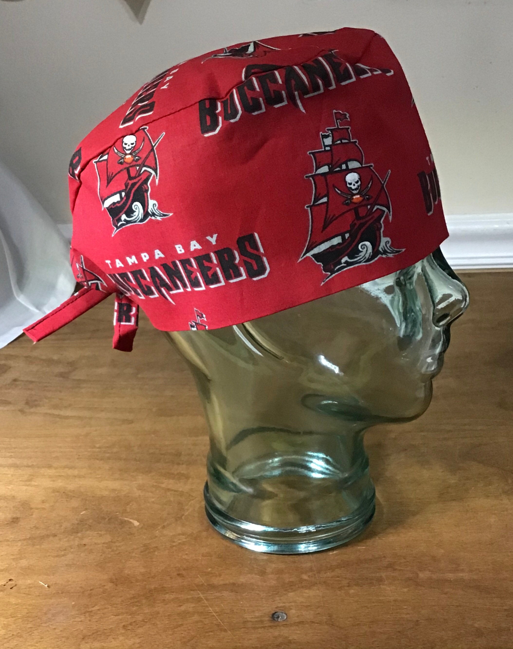 Buccaneers Scrub Cap/ Tom Brady 