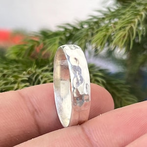 Hammered 925 Sterling Silver Band Ring | Unisex Textured Design image 2