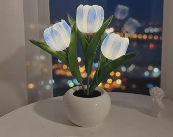 LED Tulip Night Light – Dimmable Flower Lamp, Realistic PU Petals, Bedside Decor