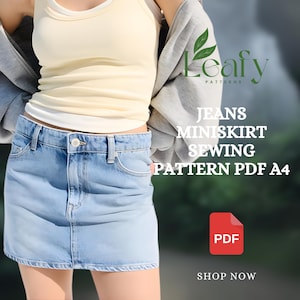 以下が含まれることがあります： ボタンとポケットが付いた、ライトブルーのデニムミニスカート。画像には「JEANS MINISKIRT SEWING PATTERN PDF A4」というテキストとLeafy Patternsのロゴが含まれています。PDFアイコンと「SHOP NOW」のテキストも表示されています。