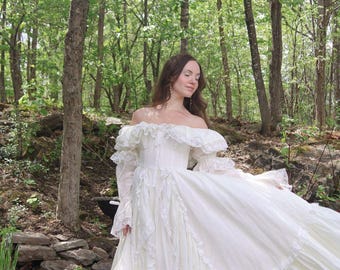 Abito da sposa boho con spalle scoperte, abito da sposa a trapezio con volant, stile romantico da fiaba