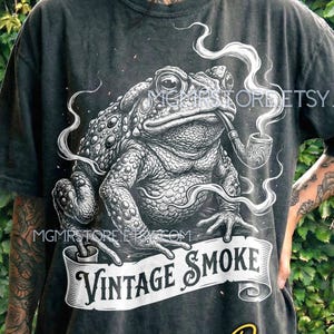 Vintage Smoke Toad 90S Graphic Style Comfort Colors® Tshirt, Retro Frog Smoking Pipe Tee, Dark Cottagecore Streetwear, Grunge Goth Gift.,