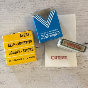 Vintage Avery zelfklevende dubbele stokken (dubbelzijdige plakbandvierkantjes)
