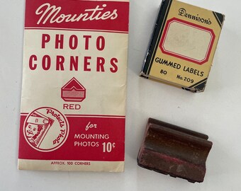 Välj dina favoritfotohörn, kopieringsstämpel eller Dennison-etiketter för vintage kontorsartiklar