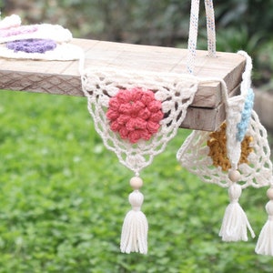 Boho tassel bunting Crochet pattern - Crochet flower power bunting by Tremendu - crochet home wall decor - PDF digital download pattern