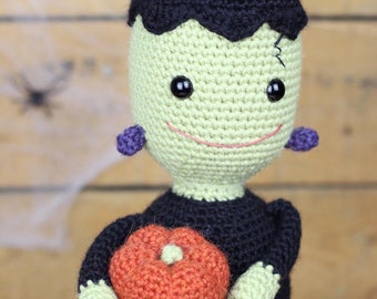 Crochet pattern - Frankie the smiley Frankenstein by Tremendu - amigurumi crochet toy, PDF digital pattern - digital download