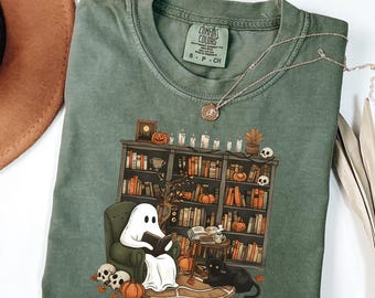 Retro Ghost Reading Books Sweatshirt - Halloween Librarian Teacher Gift