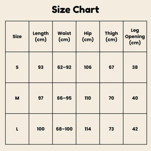 Puede incluir: Una tabla de tallas titulada "Size Chart" en negrita. Muestra medidas en cm para largo, cintura, cadera, muslo y abertura de la pierna. Las tallas S, M y L se enumeran con sus medidas correspondientes.