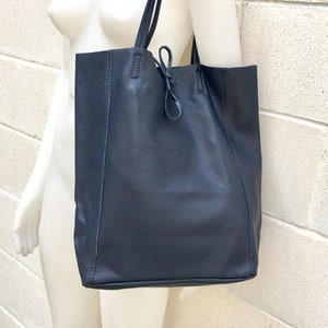 Tote leather bag in NAVY blue. Leather shopper in natural GENUINE leather. Large carry all bag for your laptop, books.BLUE leather shopper.