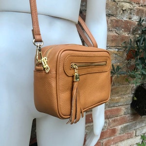 Petit sac en cuir marron Camel. Sac à bandoulière, sac à bandoulière en cuir VÉRITABLE. Sac en cuir marron sellier avec bandoulière réglable et fermeture éclair